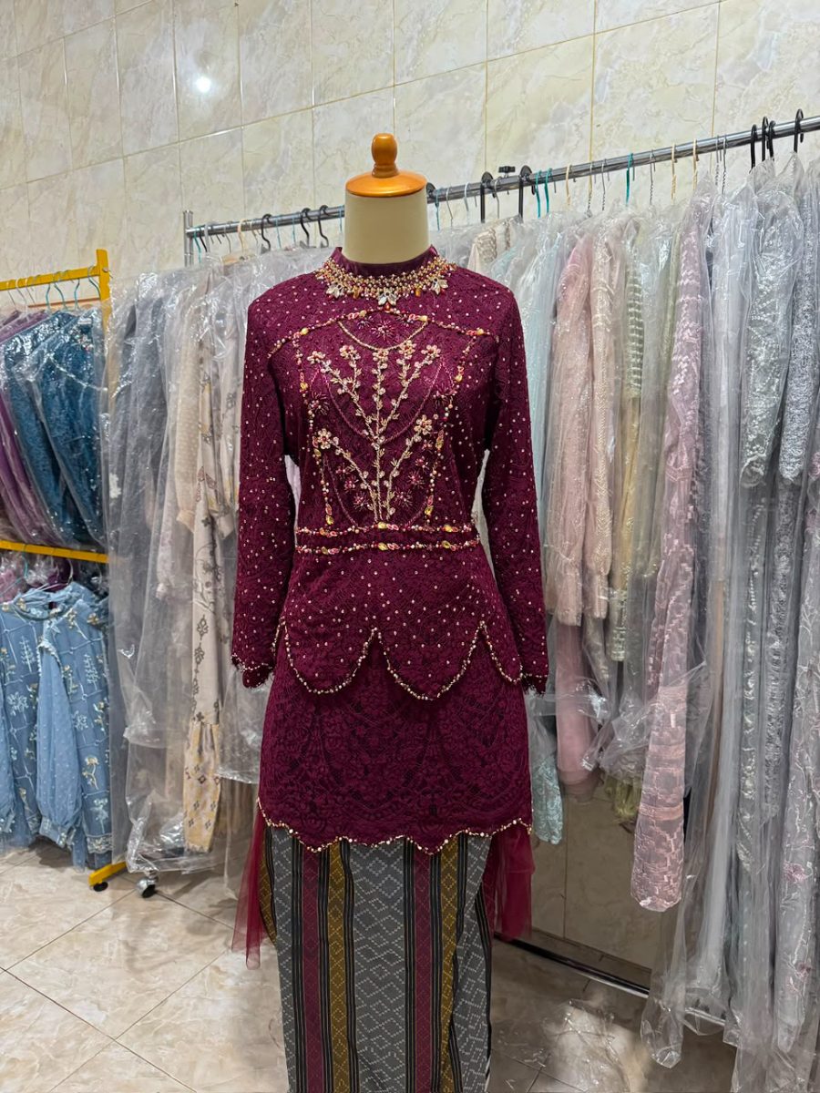 KB BURGUNDY 001 — sewa di Makassar