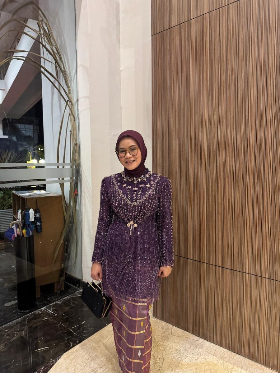 KB UNGU 001 — sewa dress di Makassar