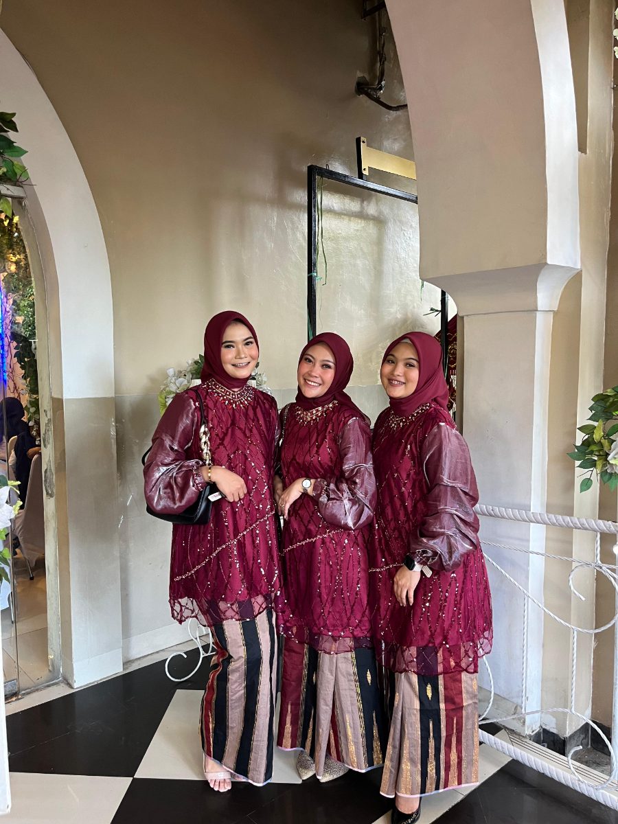 BB MAROON 001 — sewa di Makassar