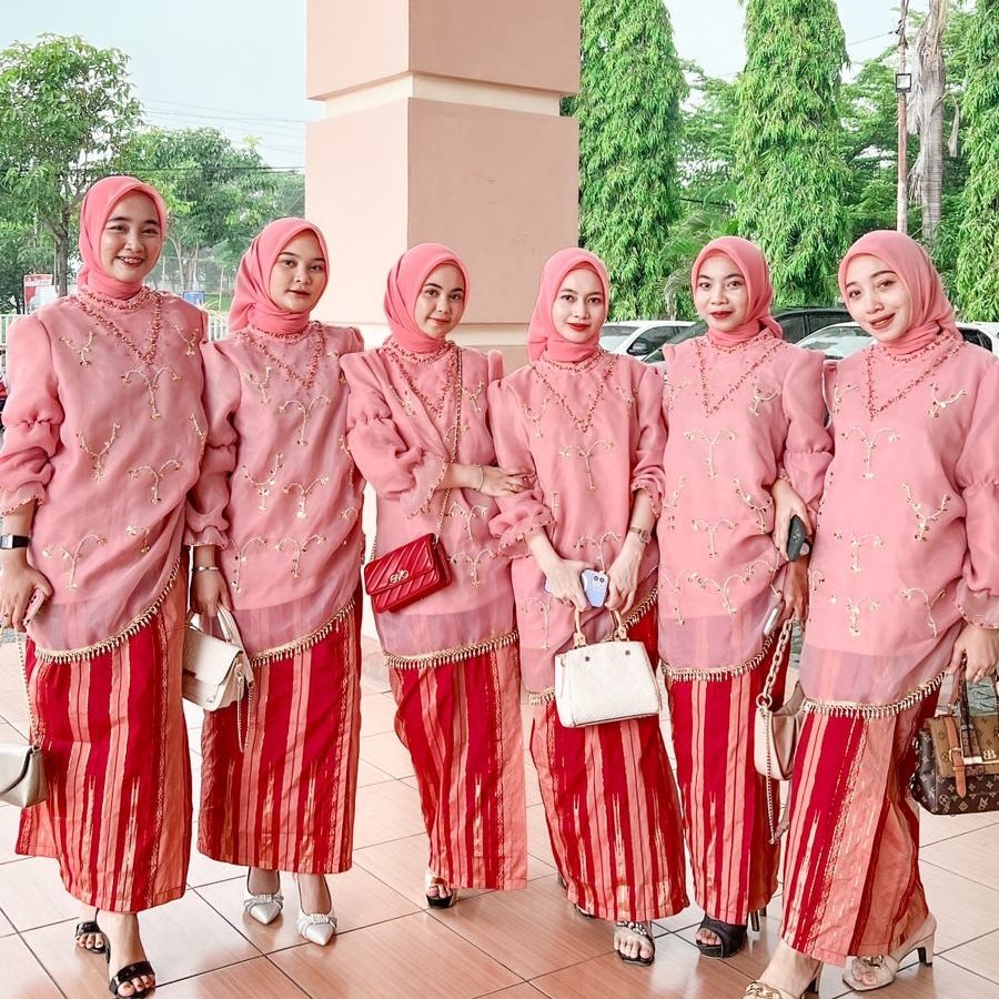 BB PINK 002 — sewa di Makassar